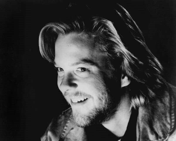 Kiefer Sutherland gülümseyen portre 1988 Genç Silahlar 8x10 inç fotoğraf